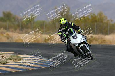 media/Mar-28-2022-Superbike Trackdays (Mon) [[b8603d0f67]]/Open Track Time/Turn 7/